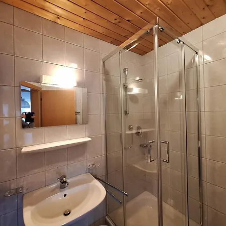 罗斯玛丽公寓 公寓 *