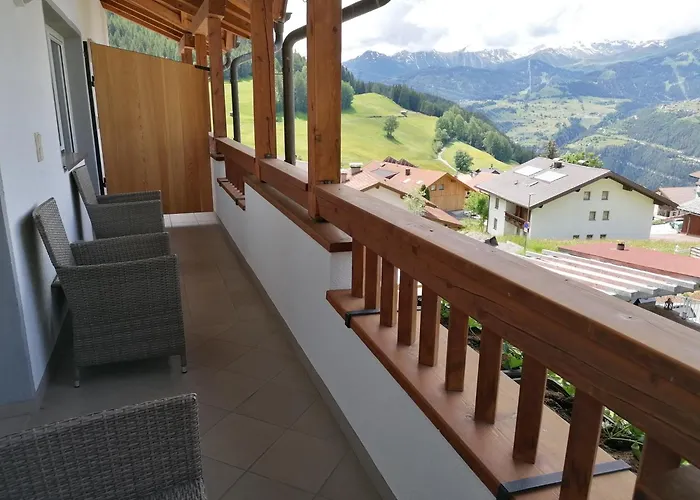 罗斯玛丽公寓 *