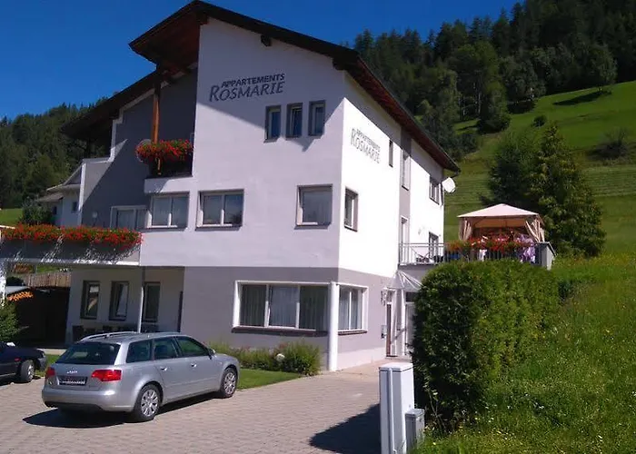 公寓 罗斯玛丽公寓 *